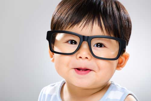 Pediatric eye exam in McAllen TX